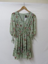 TAYLOR Green Floral Print