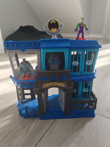 Batman and joker - and,