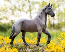 NIB Breyer Freedom Series Blue