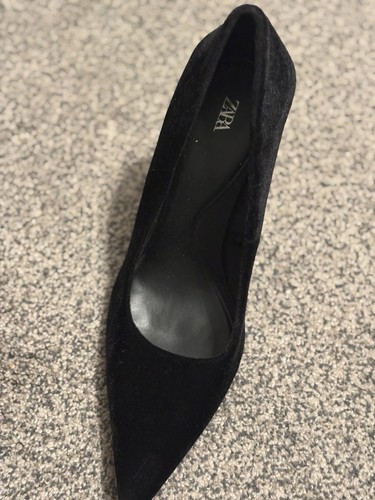 Zara black velvet pointed - zara,