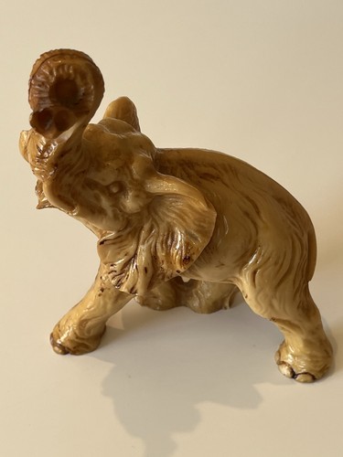 Vintage resin elephant - ,