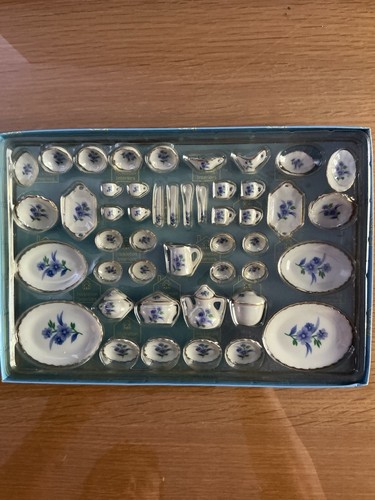 Large dolls house china - large,
