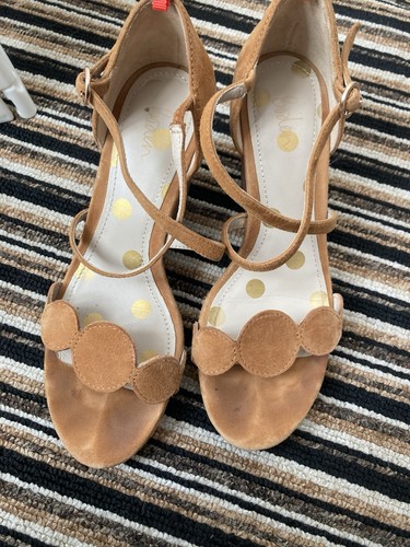 Lovely comfy tan sandal wedges - comfy,