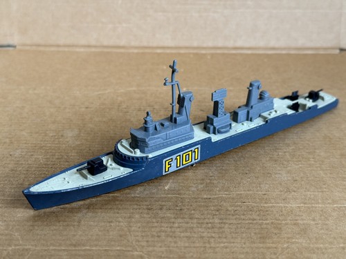 Matchbox sea kings frigate - sea,