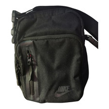 Nike Elemental Cross Body Bag