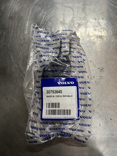 Genuine volvo rear wiper arm - rear,