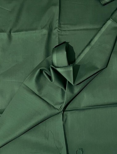 Dark green plain - dark,