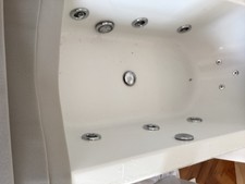 whirlpool bath 1700