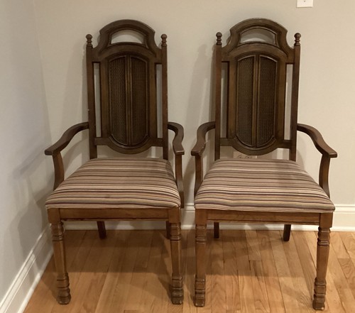 Vintage arm chairs singer - ,