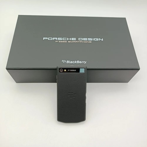 Blackberry porsche design - porsche,