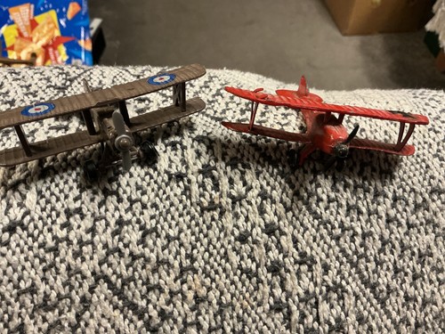 Pair die cast ww1 - die,
