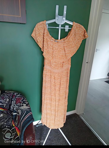 Womens nutmeg off the - or,