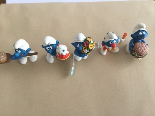 Vintage smurfs models - x,