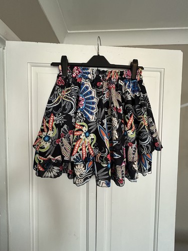 Stunning skirt - stunning,