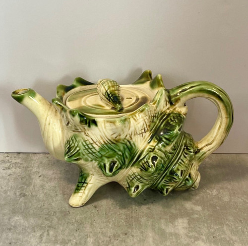 Vintage teapot conch shell - -,