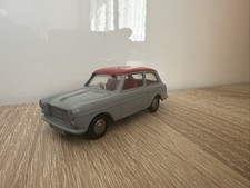 TRIANG SPOT ON TOY CAR AUSTIN