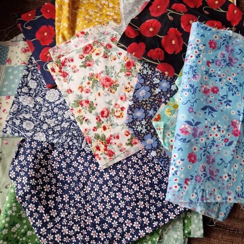 Floral 100 cotton fabric off - fabric,