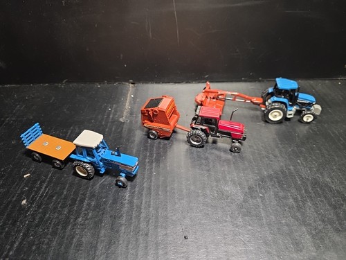 Ertl toy tractor farm - farm, set