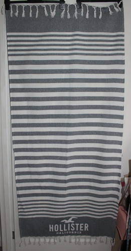Bnwt hollister festival beach - hollister,