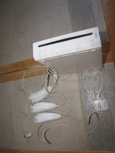Nintendo wii console - nintendo, only
