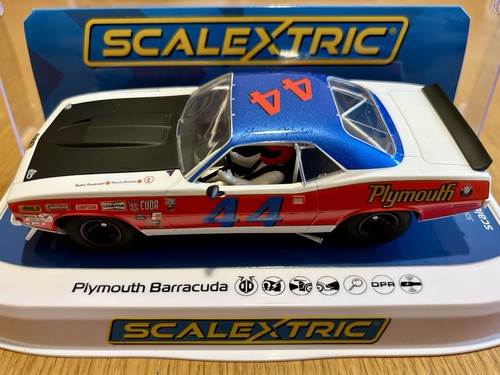 New scalextric c4525 - new, plymouth