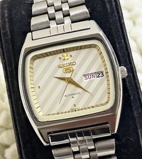 Vintage Seiko 5 Automatic 17
