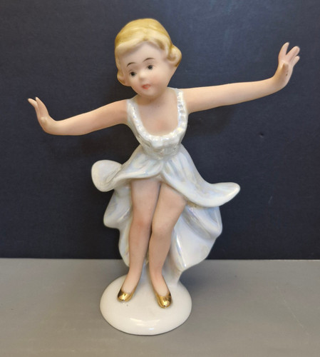 Porcelain figurine 1950s - porcelain,