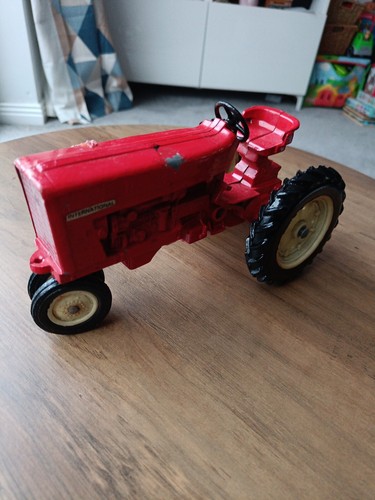 Vintage ertl international - ,