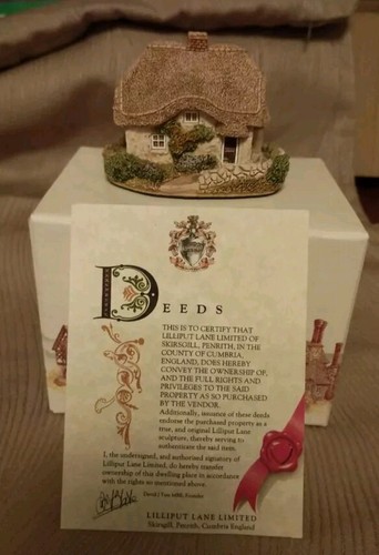 Lilliput lane clover thatched - lilliput,