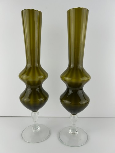 Match pair olive - pair, green