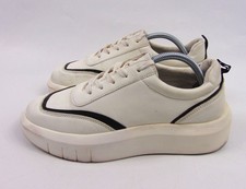 Unze White Casual Trainers /
