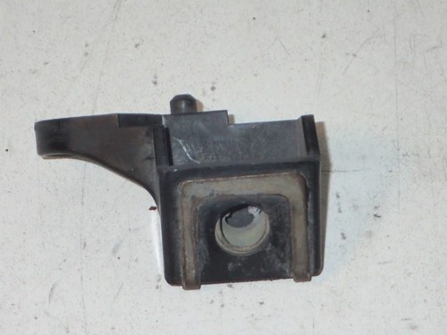 Yamaha left fairing bracket - left,