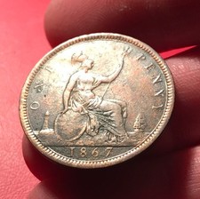 Rare 1867 Queen Victoria Bun