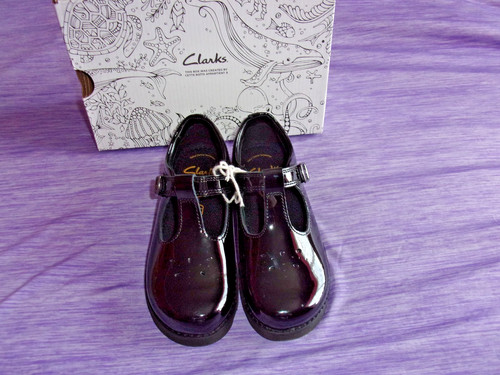 Brand new girls clarkes - new,