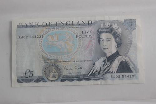 Bank england five pound - england,