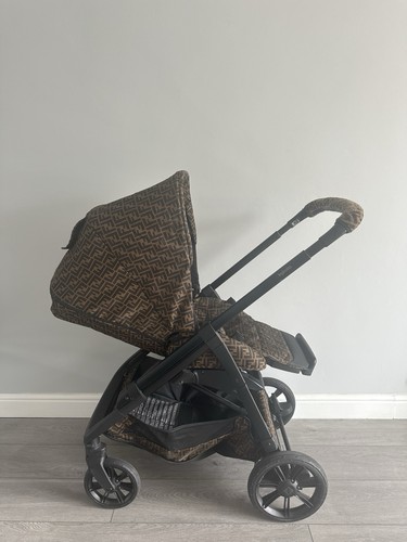 Fendi monogram logo pram - logo,
