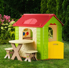 Deluxe Playhouse with Table