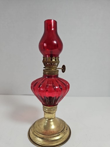 Vtg mini oil lamp hong - hong, kong