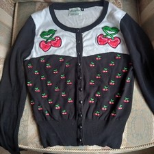 Women's 1950's Vintage  Cherries Knitted Cardigan. Size S 