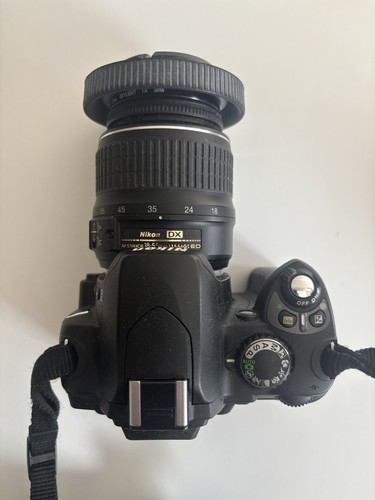 Nikon d40 zoom nikkor - nikon,