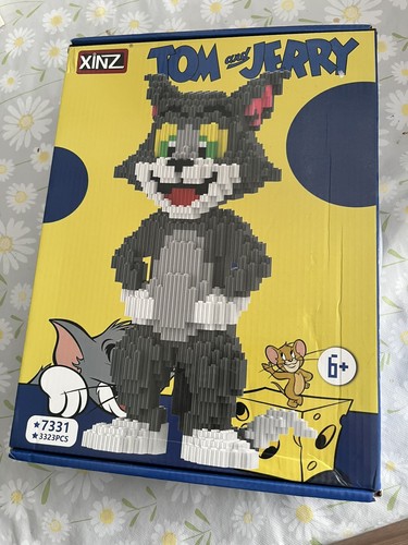 Xinz tom jerry - tom, bricks