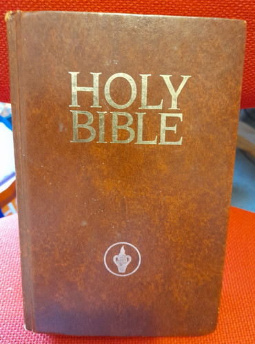 Holy bible vintage gideons - bible,