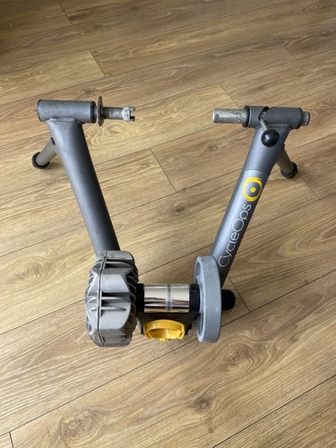 Cyclops turbo trainer with 9 - cyclops, trainer,