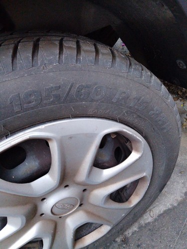 Tire ford transit courier - tire,