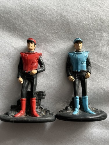 Captain scarlett figures - scarlett,
