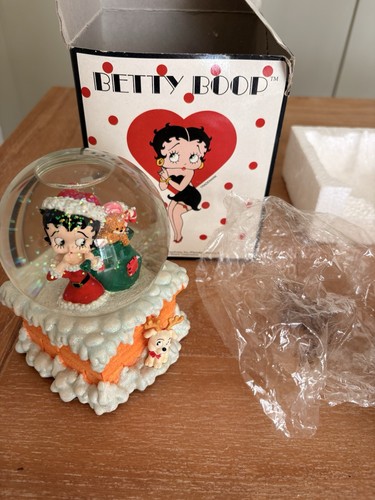 Vintage 1999 betty - vintage,
