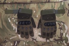 Oakley Factory Pilot Tactical Combat Gloves. Size M. Olive Green