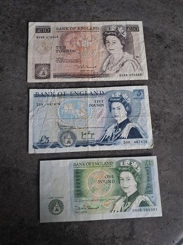 Old english banknotes - english, set