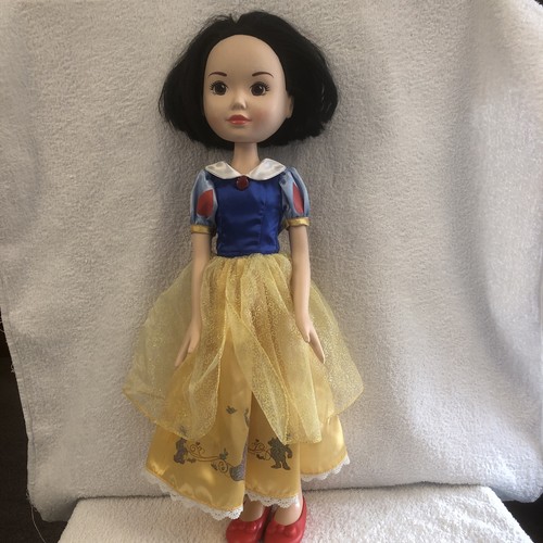 Disney snow white doll - disney, by