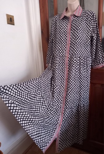 Vtg look button front tiered - button,
